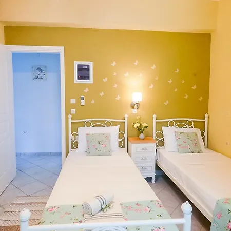 Reginas & Apartments- Fiscardo View Фискардон
